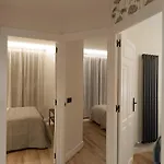 Piso Carpio, 22 By Pisoschulospuntoes * לאון