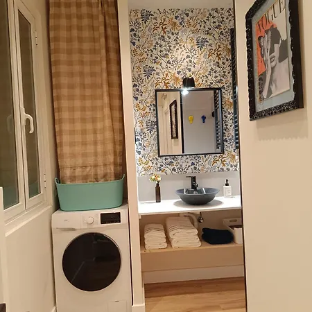 Διαμέρισμα Piso Carpio, 22 By Pisoschulospuntoes *