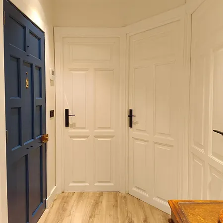 Piso Carpio, 22 By Pisoschulospuntoes