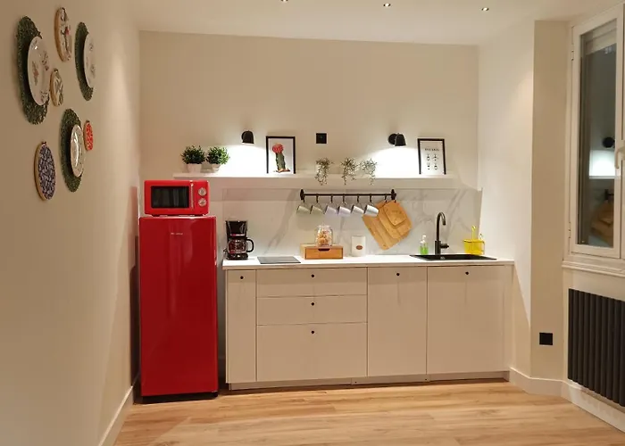 Apartamento Piso Carpio, 22 By Pisoschulospuntoes *