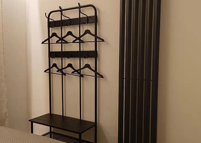 Piso Carpio, 22 By Pisoschulospuntoes * ليون